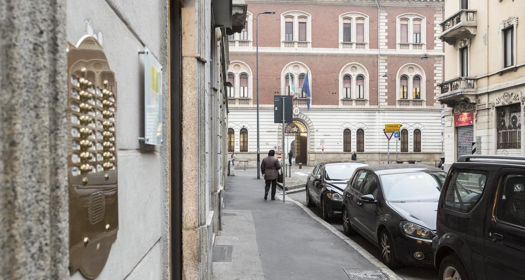 Appartamento ALTIDO Crocetta loft set Milano Esterno foto